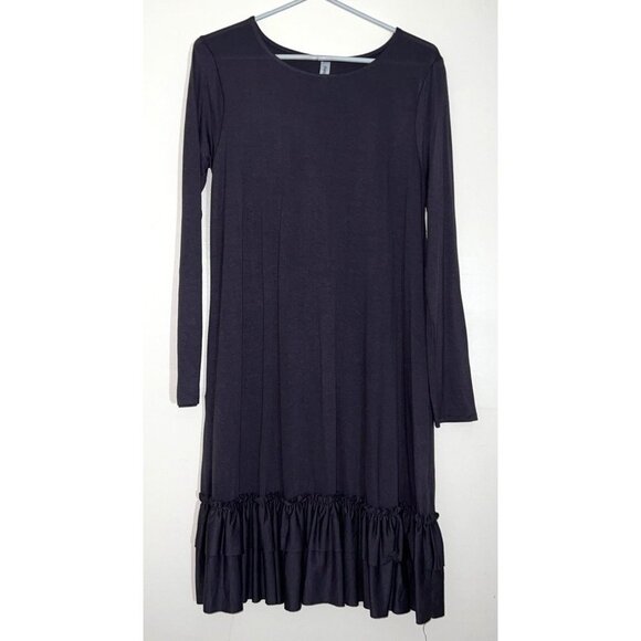 Zenana Outfitters Grey Double Ruffle Outfitters — NWOT -- MEDIUM - Picture 3 of 11